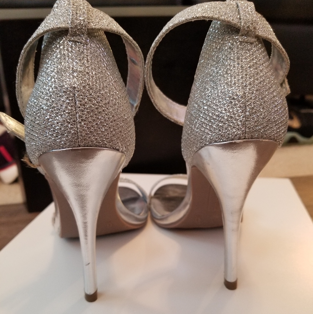 Madden Girl silver sling back heels. - Picture 4 of 6